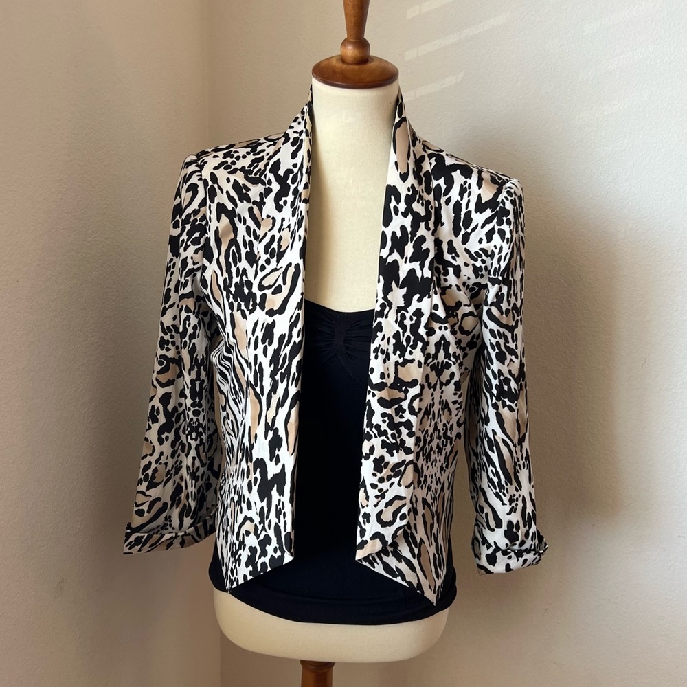 Bebe Shawl Collar White Leopard Blazer - Picture 1 of 10